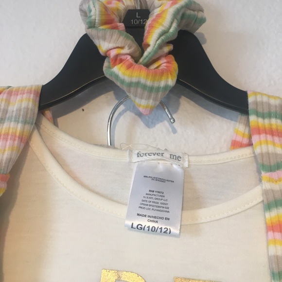 Forever Me. Girls Three Piece Outfit. Includes a Matching Hair Tye. NWT. - Picture 4 of 5